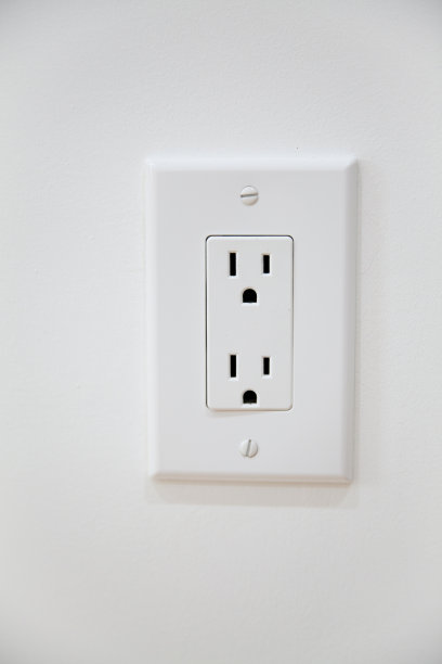 白色插座和墙板图片下载