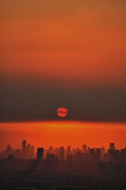 城市在日落时分图片下载