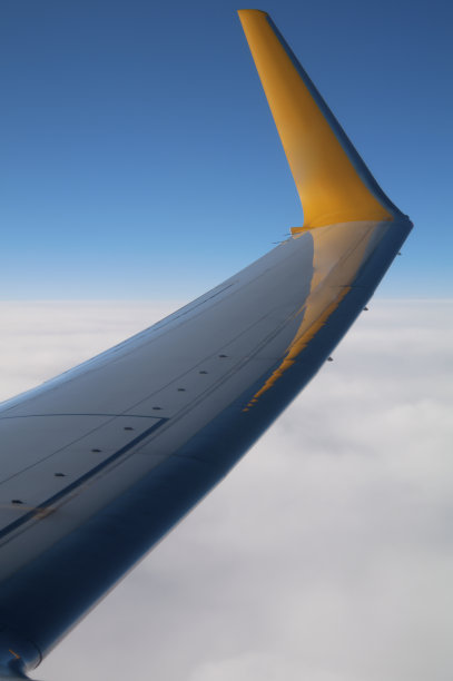 商用飞机机翼图片下载