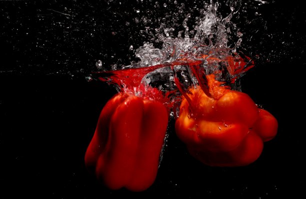 飞溅的辣椒图片下载