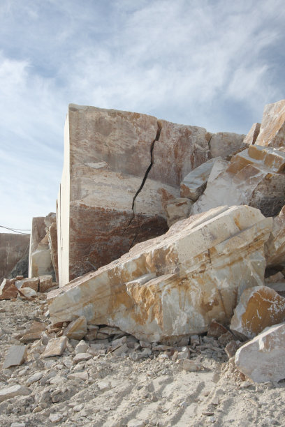 采石场的石头图片下载