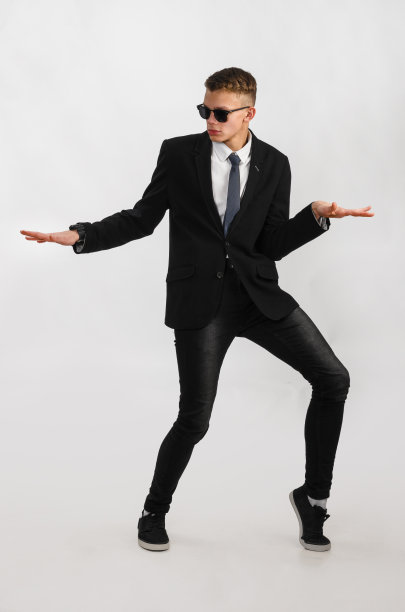 年轻时尚的商人图片下载