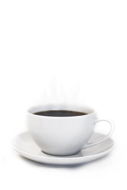黑咖啡与烟在白色的杯在白色的背景图片下载