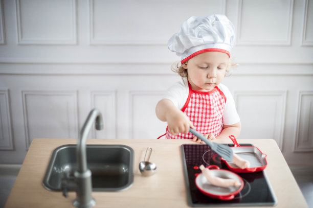 可爱的小厨师图片下载