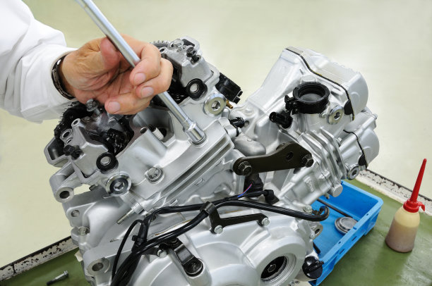 自行车发动机修理图片下载