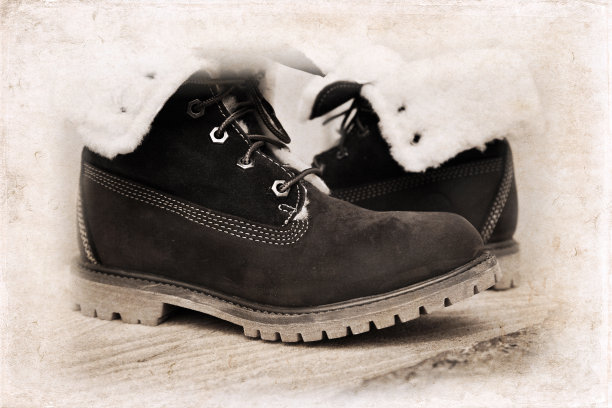 冬天温暖的靴子图片下载