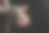 特写手的肌肉男子与绷带图片下载