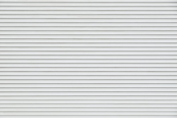 白色水平金属卷帘图片下载