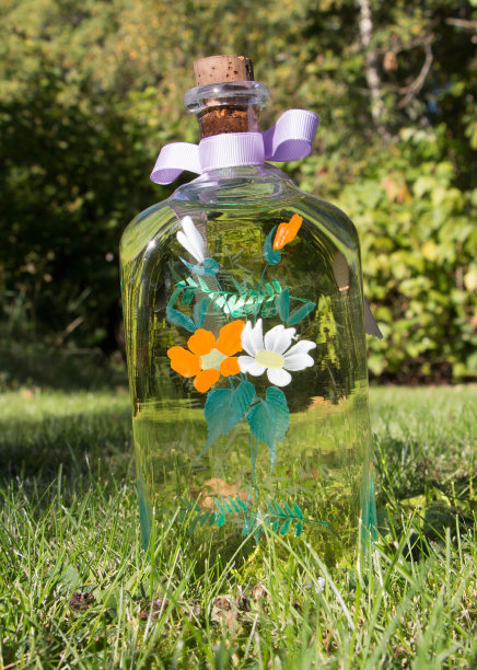 瓶子的手绘图片下载