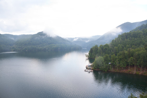 景观与湖图片下载
