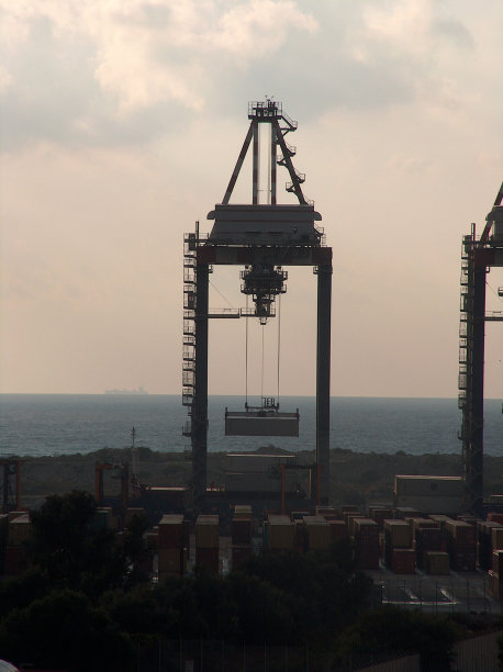 起重机把容器图片下载