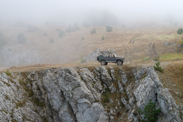 俄罗斯军用吉普车(UAZ)图片下载