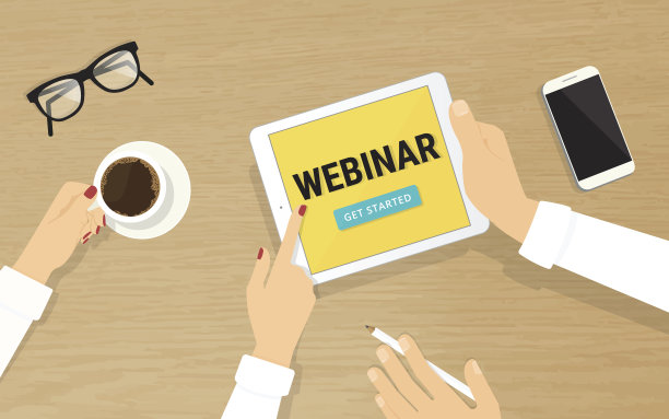 手握平板电脑上的网络研讨会邀请图片下载