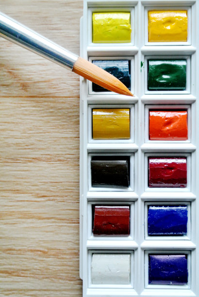 水彩画和刷子图片下载