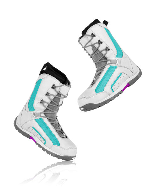 滑雪板靴在秋天的白色背景上被冻结图片下载