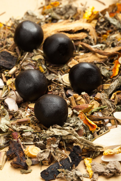 在工作室拍摄药物创意照片素材图片