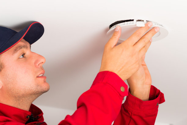 安装Led吸顶灯图片下载