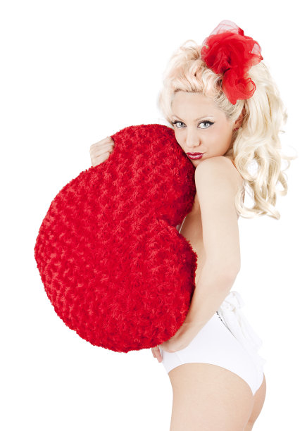 性感海报模特填充红心图片下载