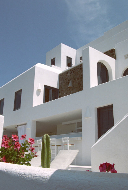 圣托里尼岛典型的白色建筑图片下载