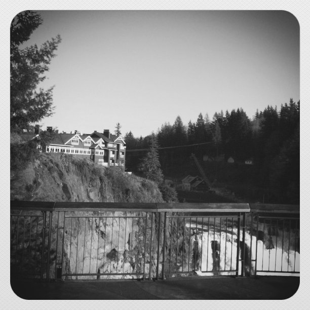 斯诺夸尔米瀑布图片下载