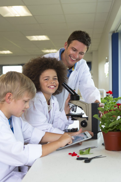 学校科学实验室图片下载