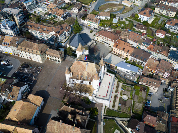 尼翁老城鸟瞰图图片下载