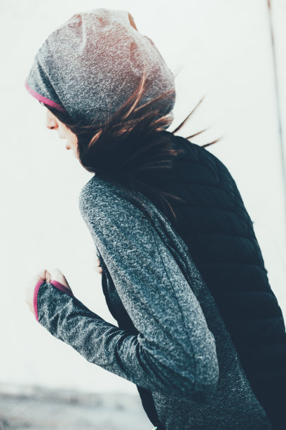 女人跑图片下载