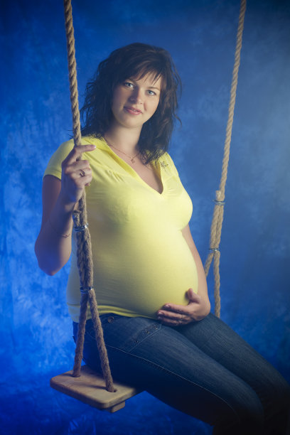 孕妇摇摆图片下载