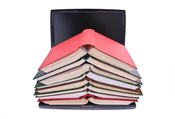 在笔记本电脑上打开书图片下载