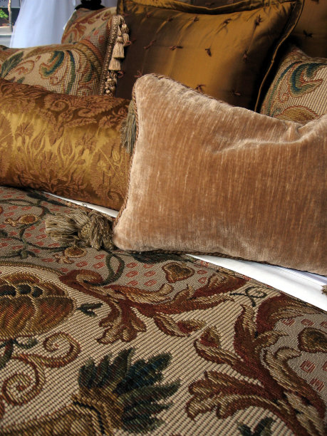 优雅的床上用品图片下载