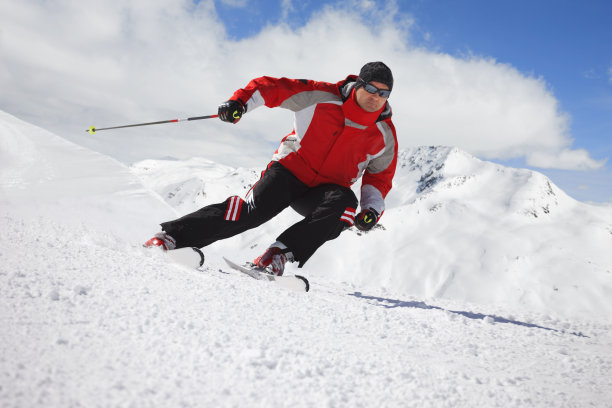 滑雪雕刻图片下载