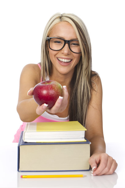 学校的女孩图片下载