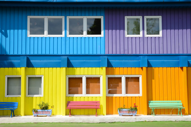 彩色的墙图片下载