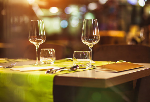 表设置图片下载