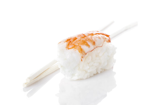 虾仁刺身饭配筷子。图片下载