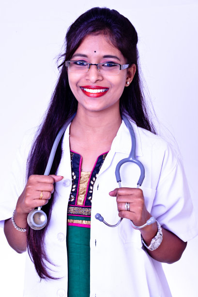 微笑的女医生特写图片下载