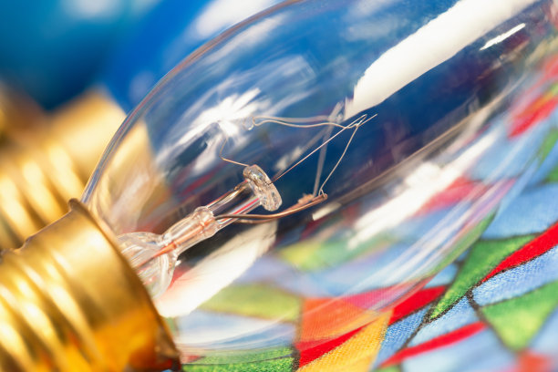 透明圣诞灯泡图片下载