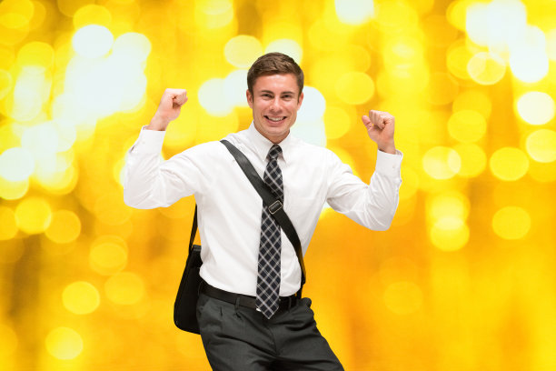 微笑的商人欢呼图片下载