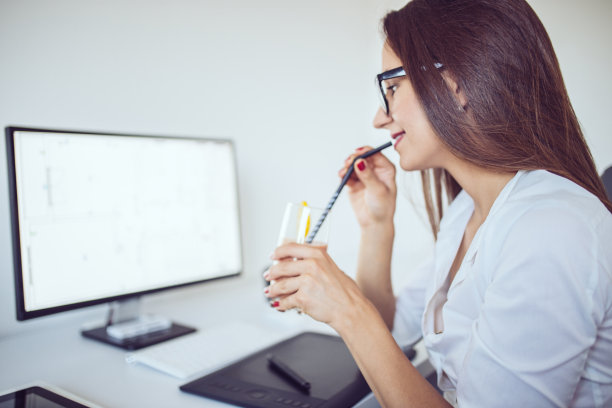 健康的办公室生活方式图片下载