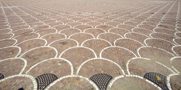 铺平道路图片下载