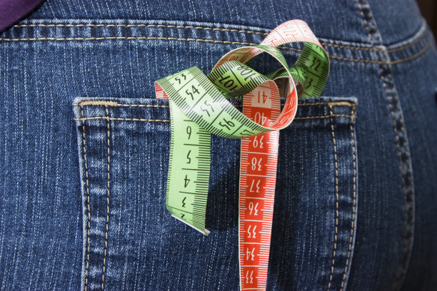 牛仔裤的口袋里图片下载