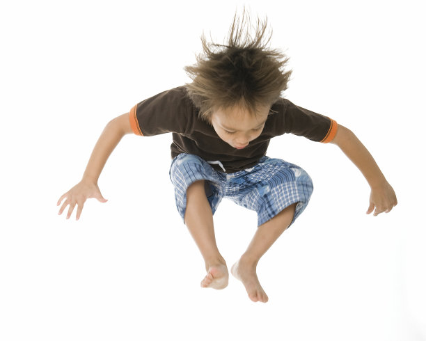 亚洲男孩跑酷系列1图片下载