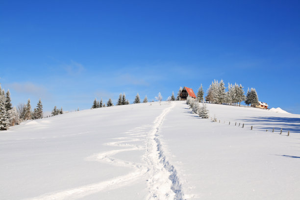 山的房子图片下载