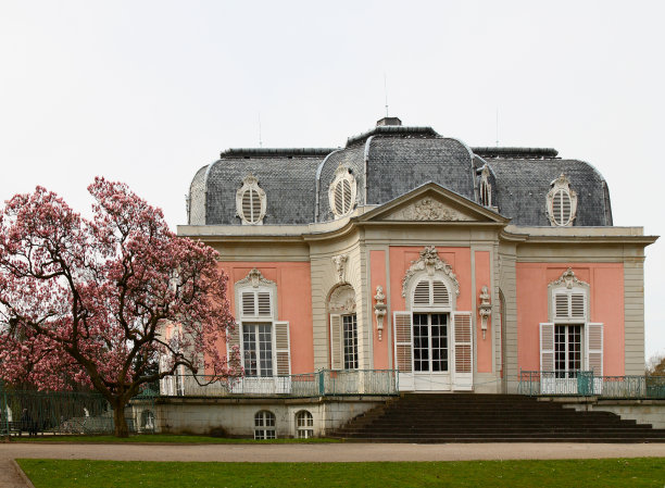 Benrath城堡Düsseldorf春天图片下载