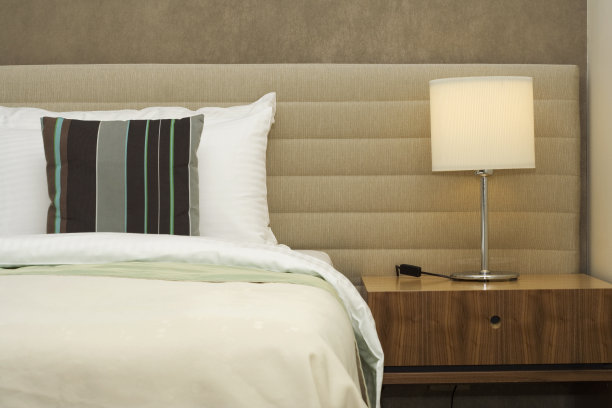 温馨友好的酒店房间图片下载