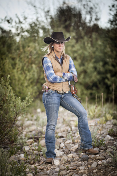 西部女牛仔的肖像图片下载