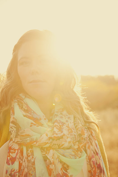 阳光明媚的肖像图片下载