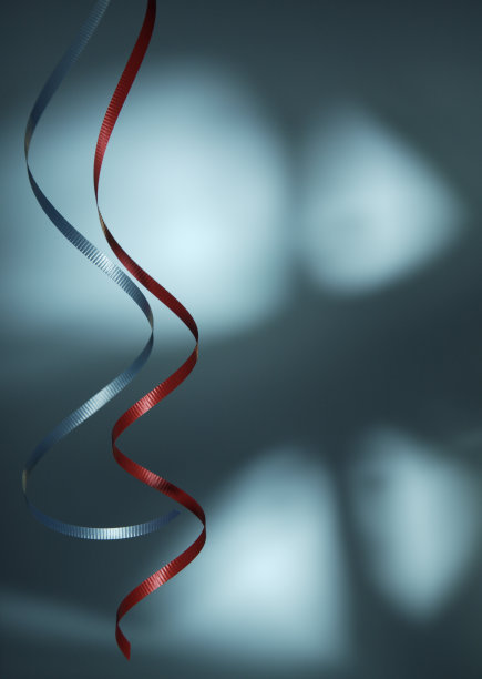 穆迪红蓝相间的卷发带图片下载