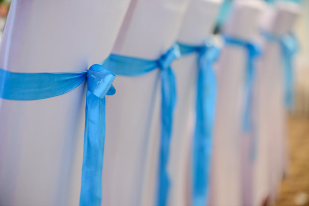 为婚礼准备的漂亮椅子图片下载