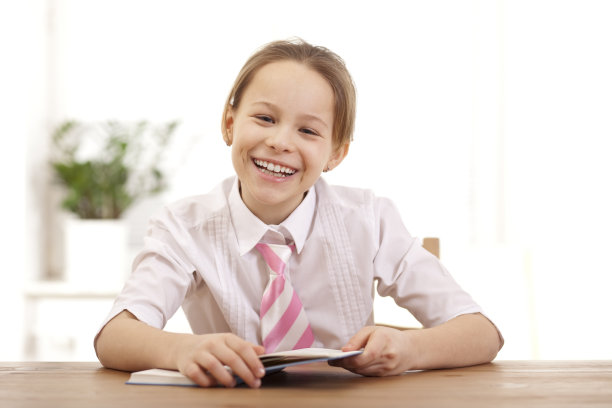 十岁女孩图片下载